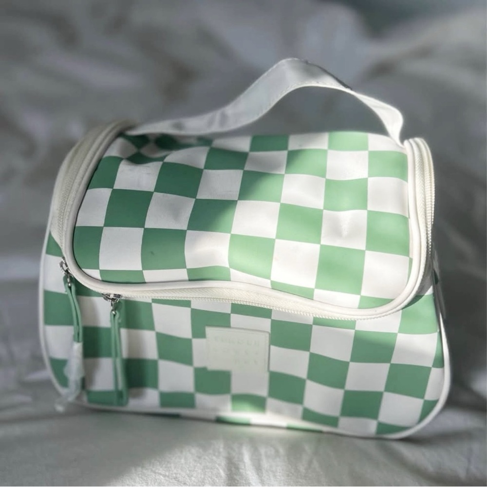 Tender Love + Carry Green Checkered Toiletry Bag - Gently Used